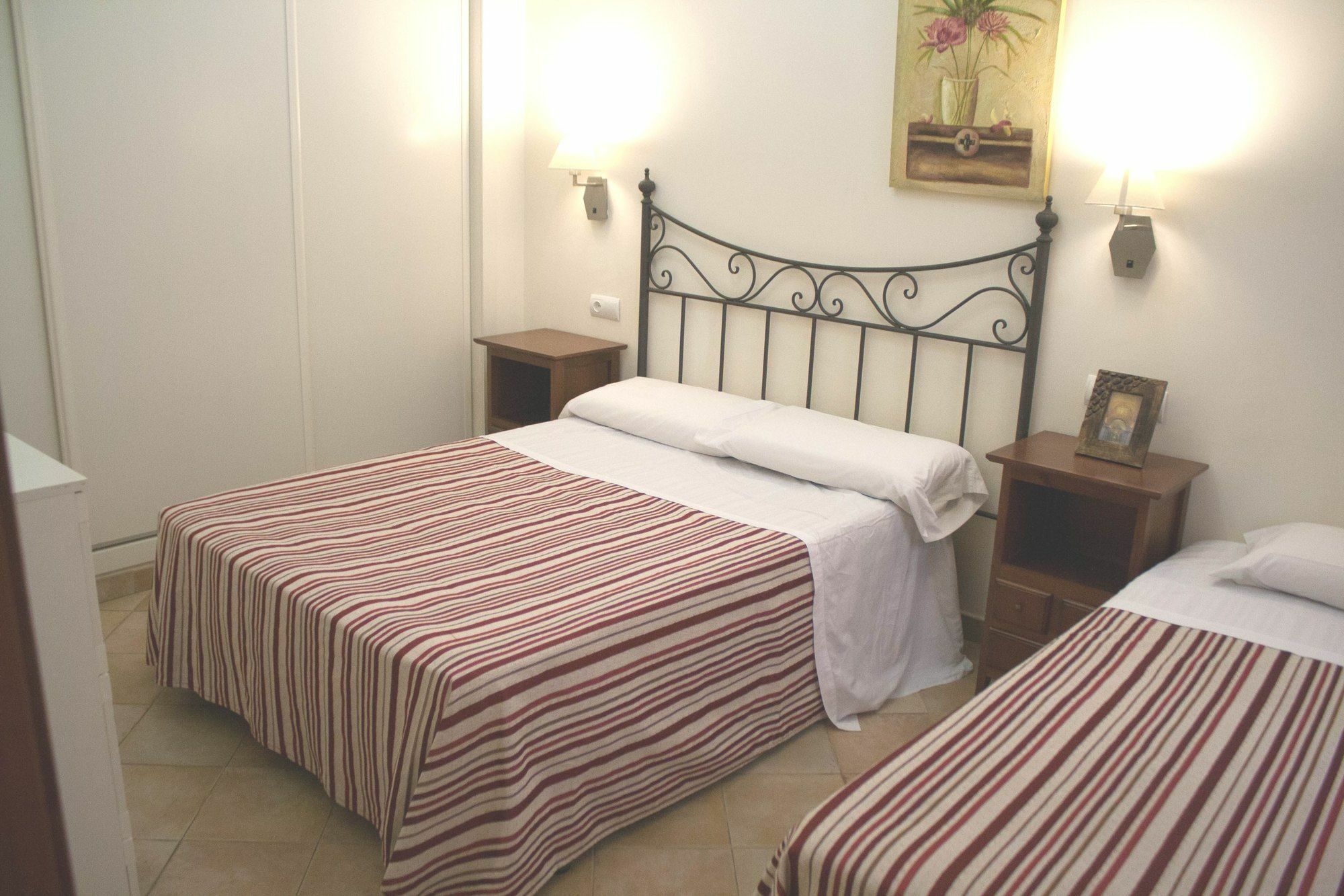 グラナダ アバディア スイーツ Bed & Breakfast エクステリア 写真